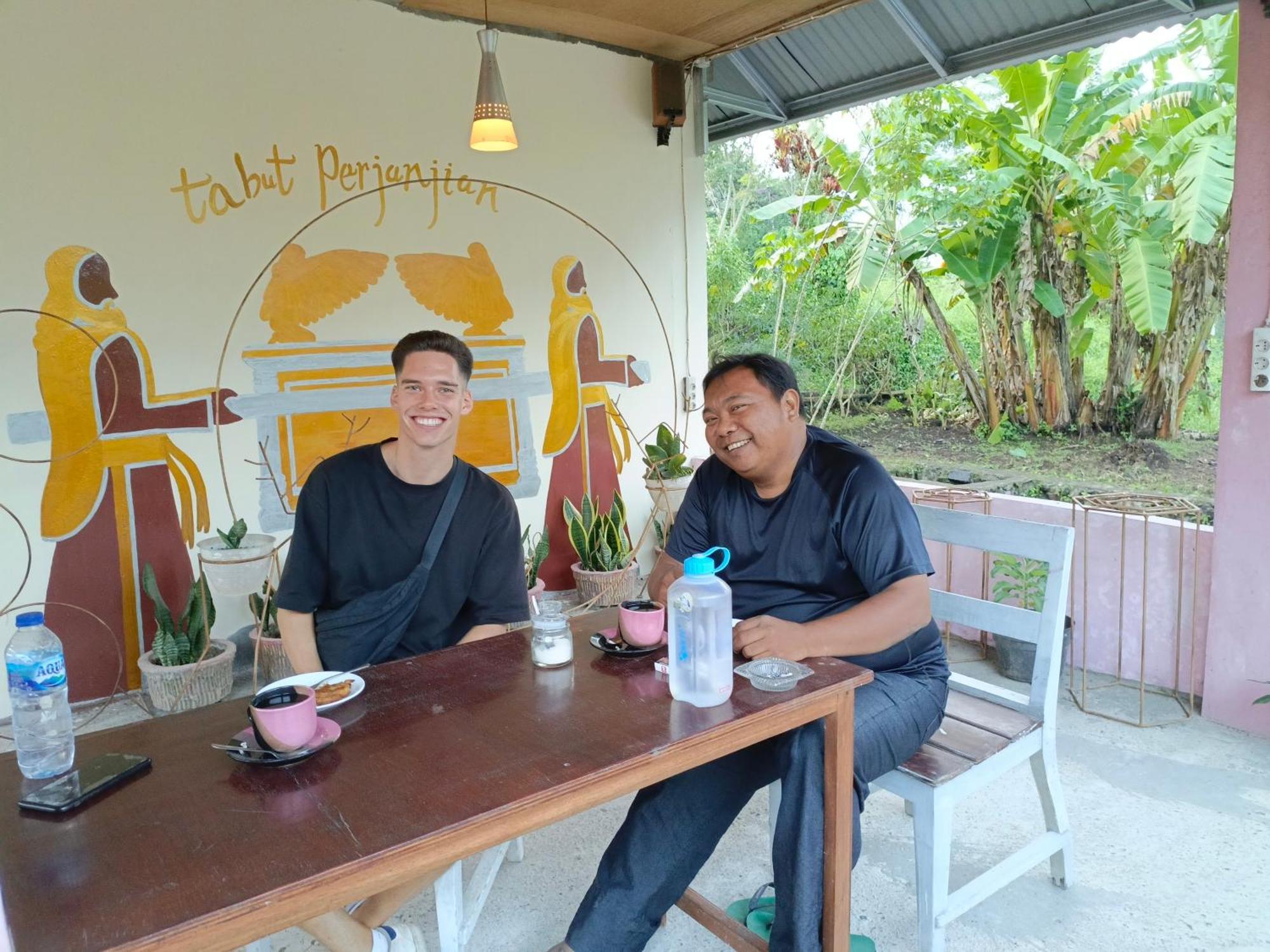 Talaga Tomohon Home Stay And Fishing Pond Eksteriør bilde