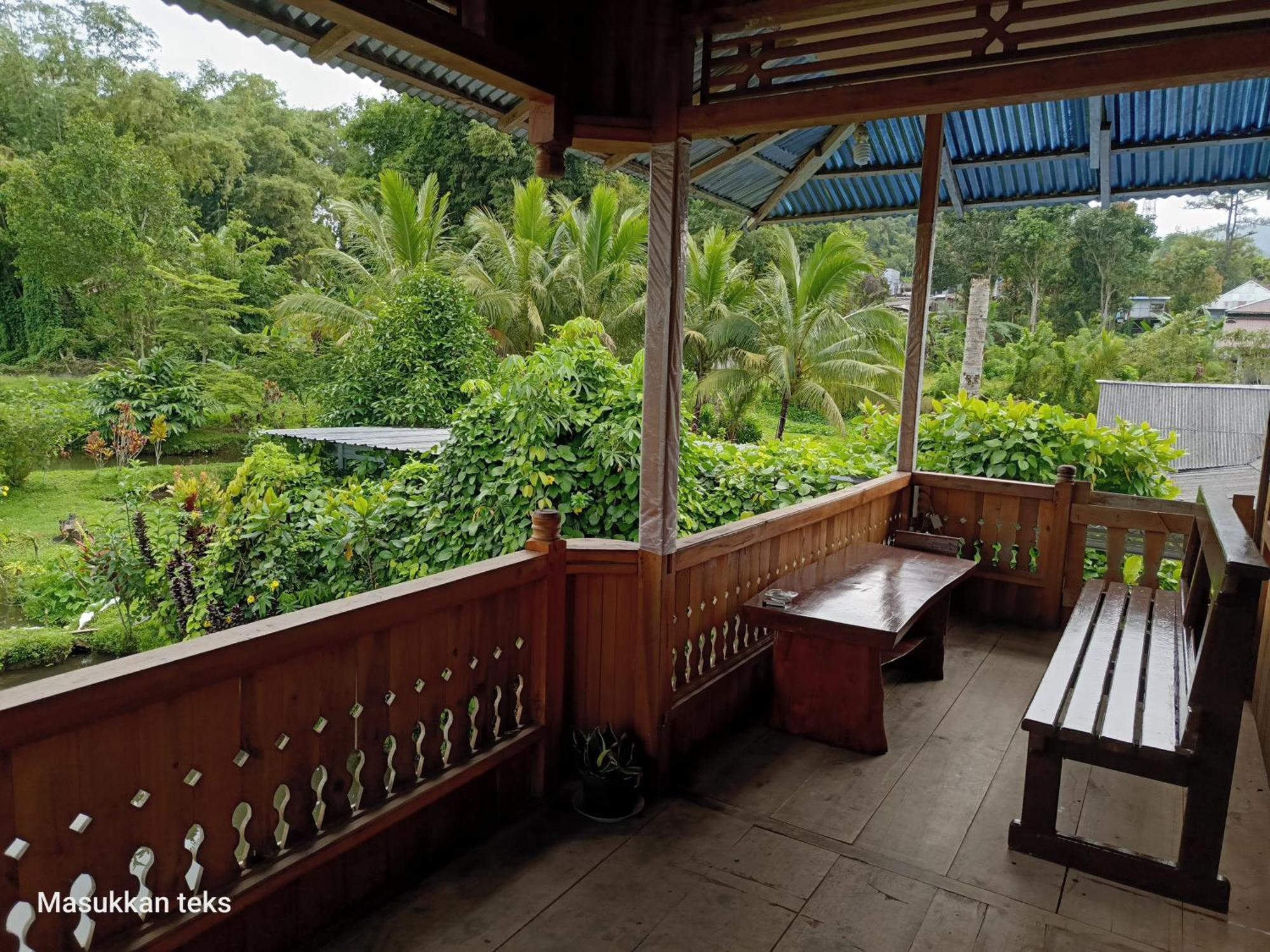 Talaga Tomohon Home Stay And Fishing Pond Eksteriør bilde
