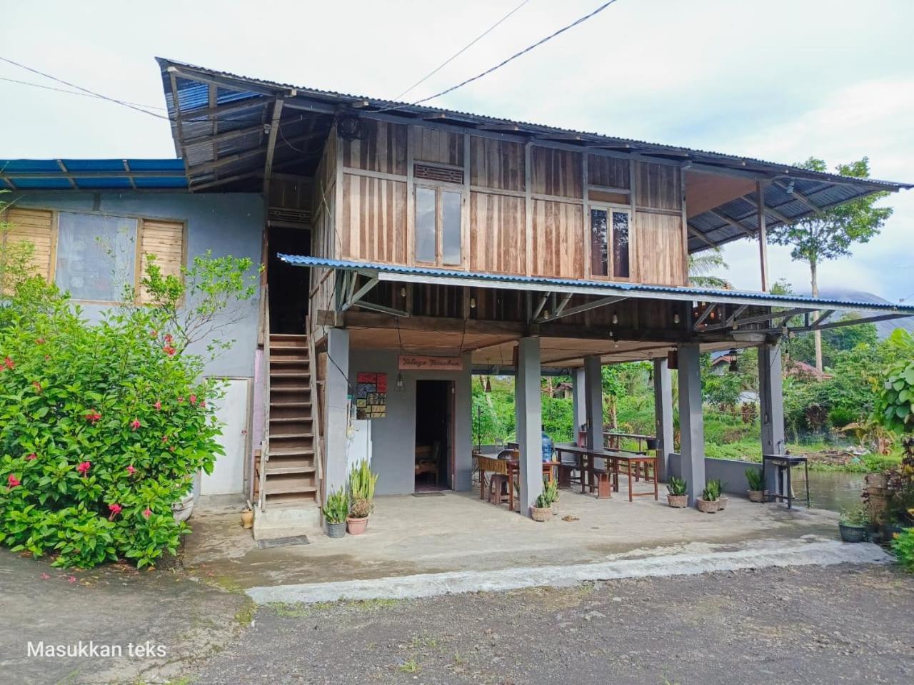 Talaga Tomohon Home Stay And Fishing Pond Eksteriør bilde